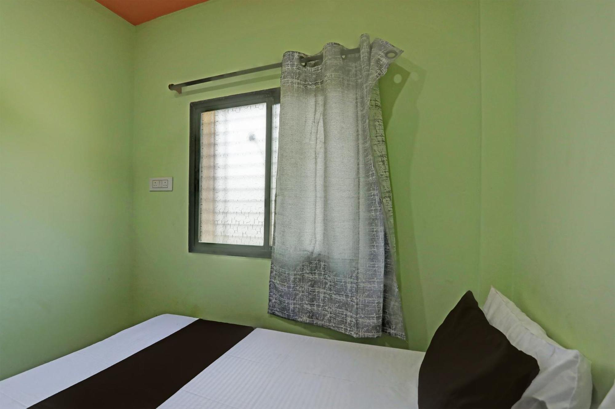 Chandrapur Spot On Hotel Leo Star מראה חיצוני תמונה